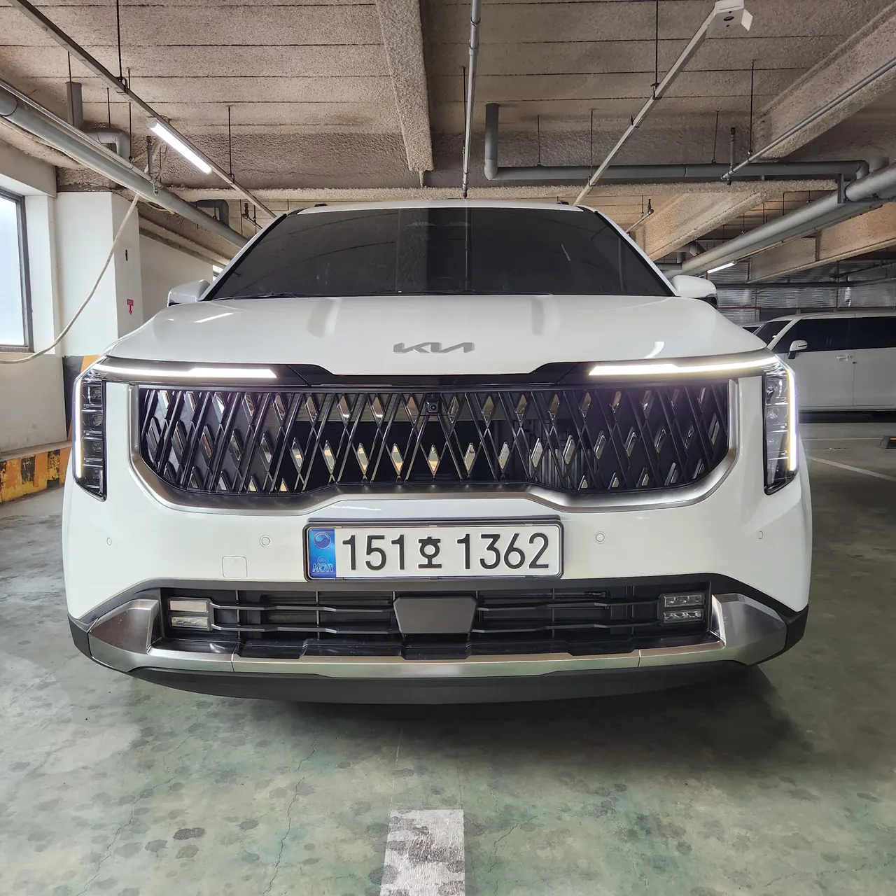 카니발 1.6T HEV 시그니처 9인승