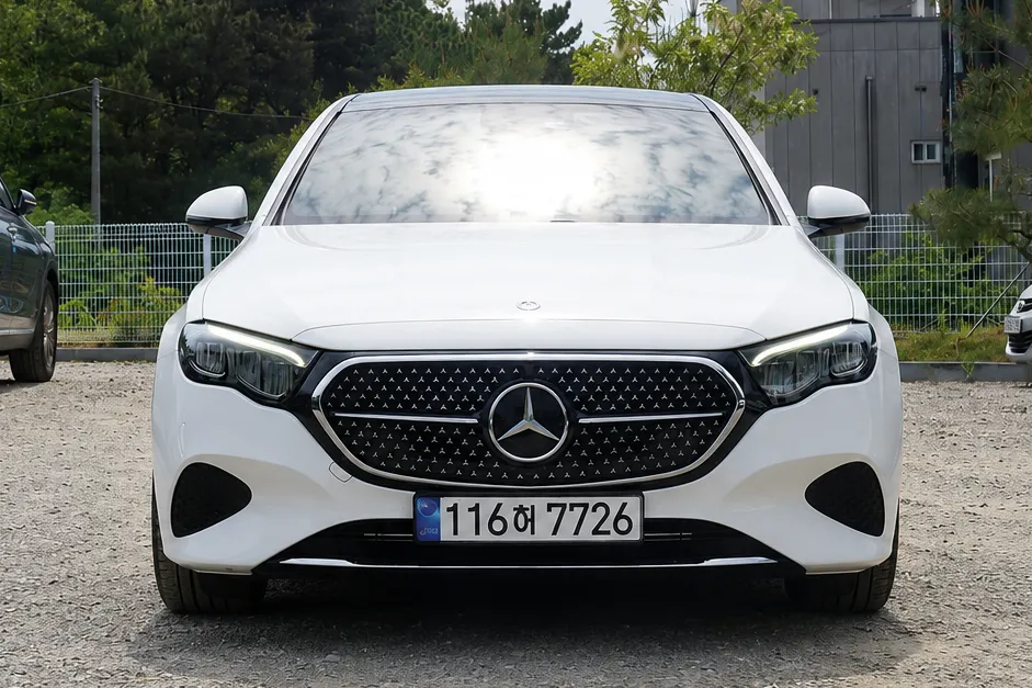 벤츠 E200 아방가르드 (브라운시트)