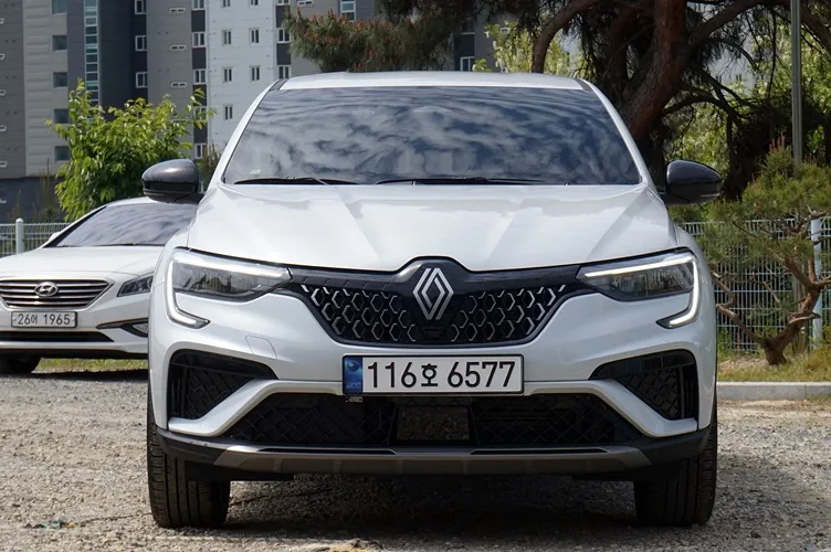 아르카나 1.6 GTE 아이코닉 클라우드펄 (블랙시트)